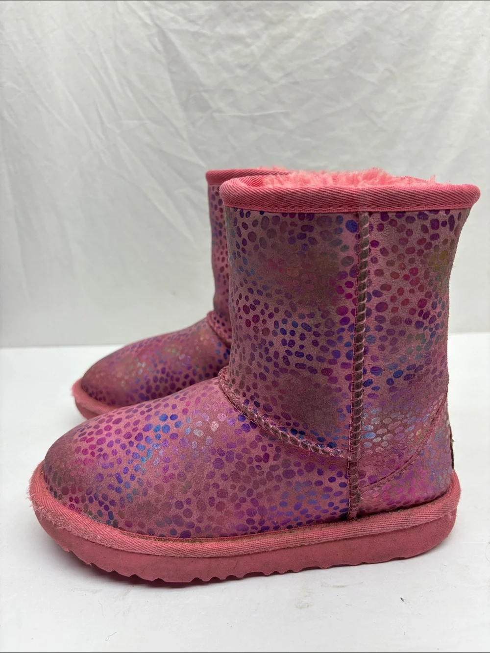 UGG multicolor Classic short boots, size 1 little girl, box 55